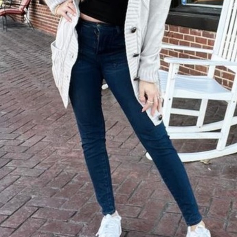American eagle stretchy skinny jeans short